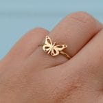 انگشتر پروانه