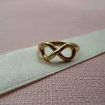 انگشتر بینهایت