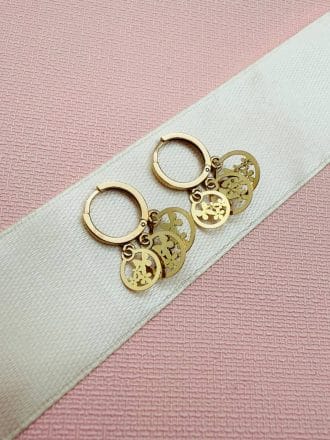 گوشواره حلقه ای با آویز پروانه