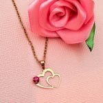 مدال تک دو قلب نگین دار