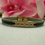 دستبند چرم سبز ضربدر