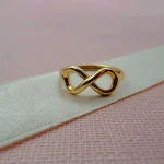 انگشتر بینهایت