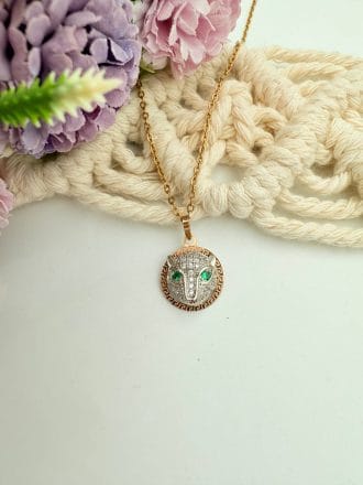 مدال تک پنتره سفید