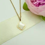 مدال تک گل صدفی