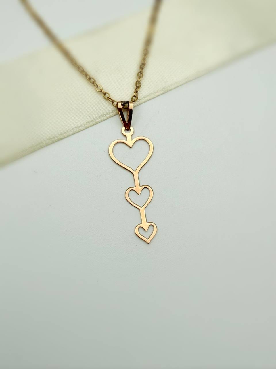 photo_۲۰۲۵-۰۹-۰۶_۱۸-۴۱-۲۷ مدال تک سه قلب - Image 1