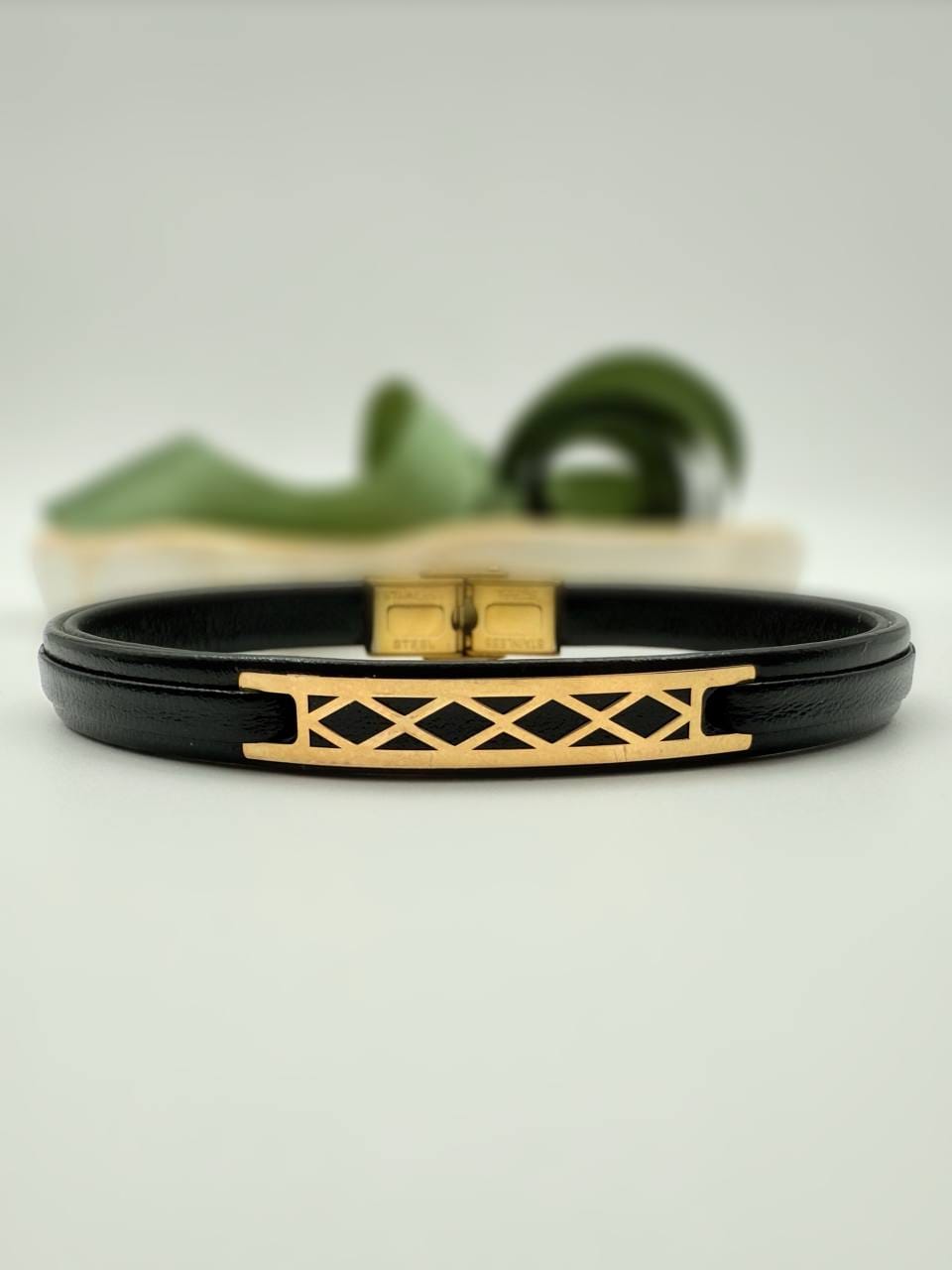 photo_۲۰۲۵-۰۹-۱۶_۱۷-۵۱-۱۳ دستبند چرم لوزی مستطیل - Image 1