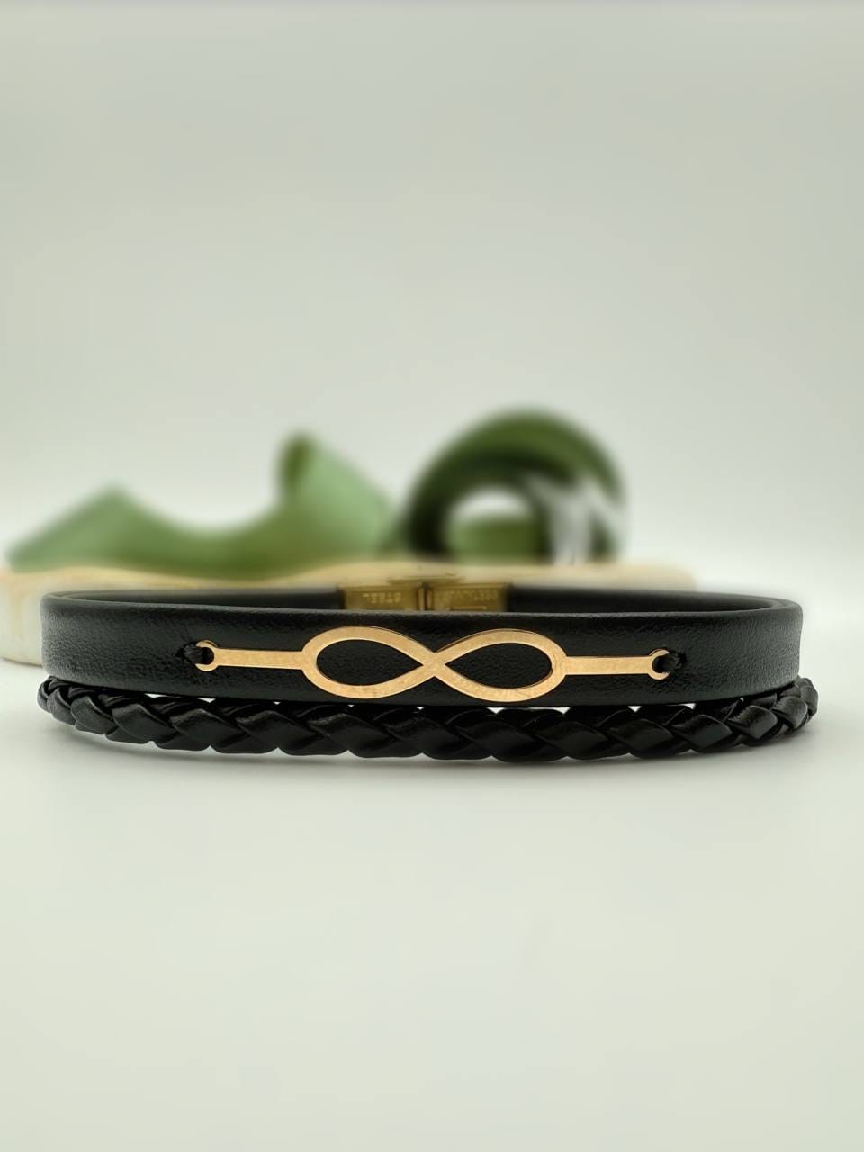 photo_۲۰۲۵-۰۹-۱۶_۱۷-۵۲-۲۷ دستبند چرم بینهایت - Image 1