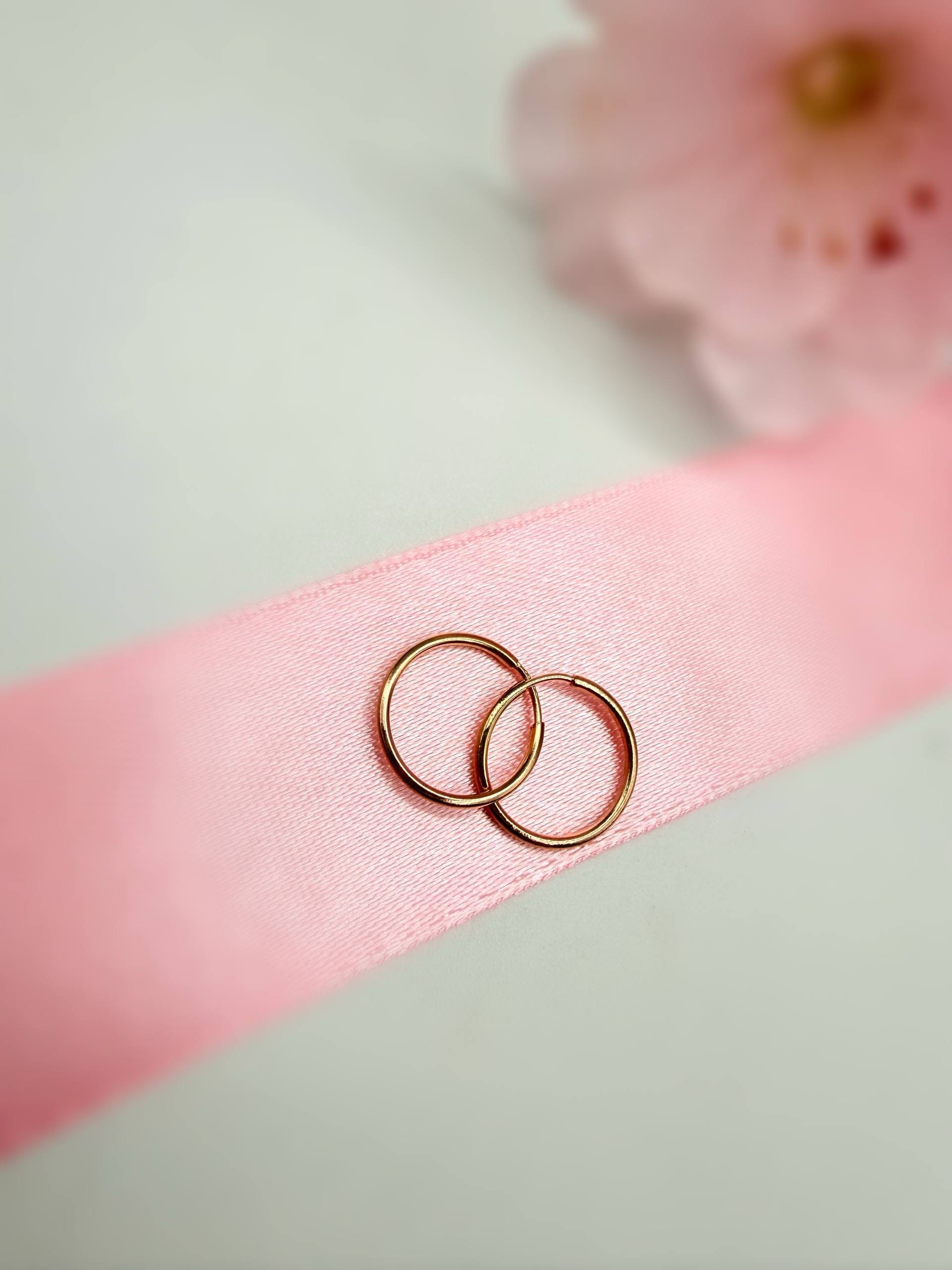 photo_2025-11-29_19-06-19 گوشواره حلقه ای ساده کوچیک ۲ - Image 1