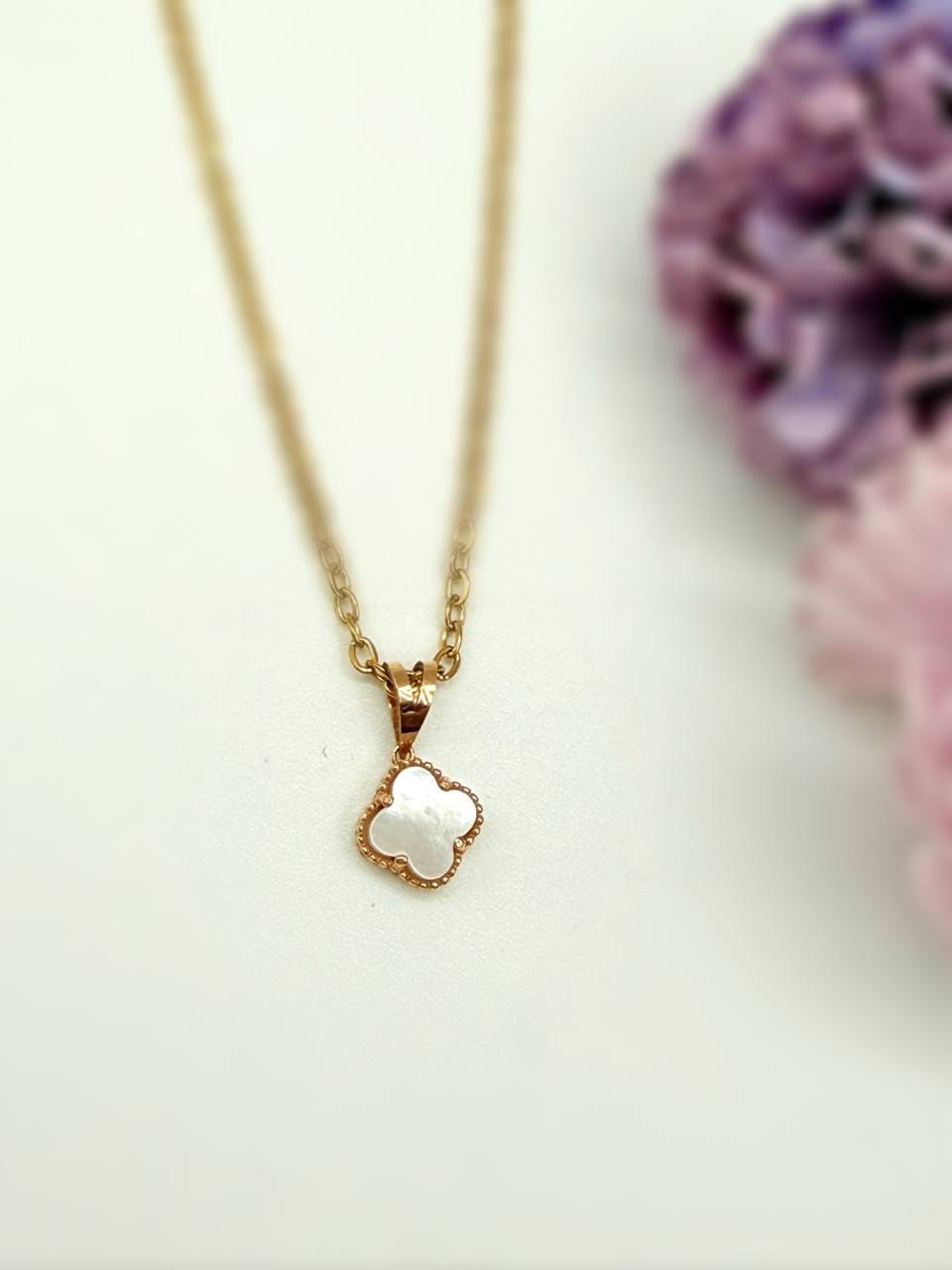 photo_2025-12-02_18-21-17 (2) مدال تک ونکلیف سفید - Image 1