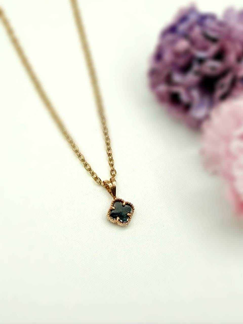 photo_2025-12-02_18-22-54 مدال تک ونکلیف مشکی - Image 1